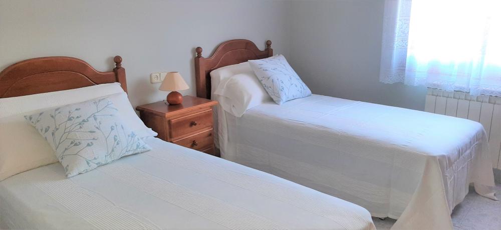Imagen: Habitación 2 con dos camas individuales