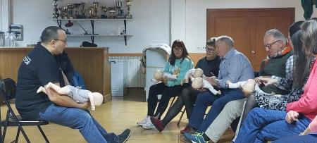 Imagen Exitosa jornada de formación en el uso de desfibriladores en Secastilla